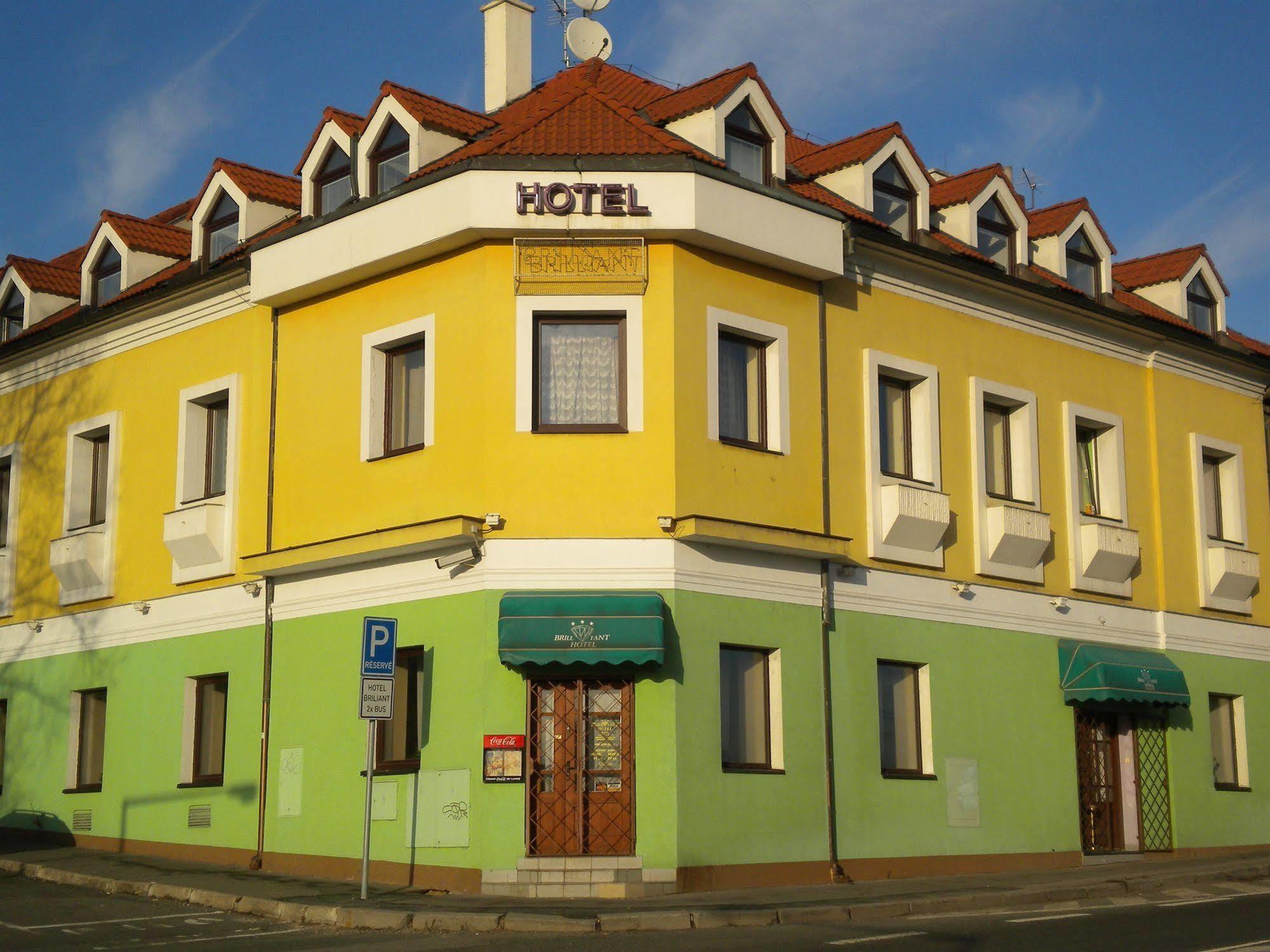 Hotel Brilliant Прага Экстерьер фото